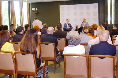 Presentación de libro <em>RESTART</em> en Barcelona