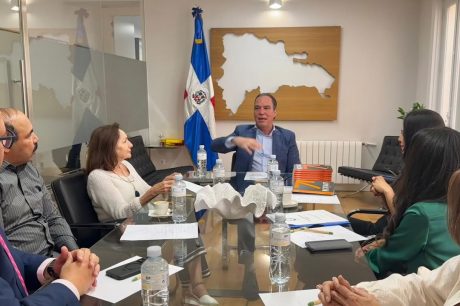 Encuentro - Conversatorio de libro <em>RESTART</em> en España